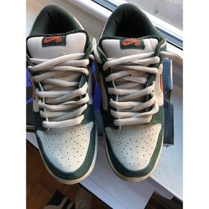 Nike Dunk SB Low Legion. Orange and teal. Size 10.